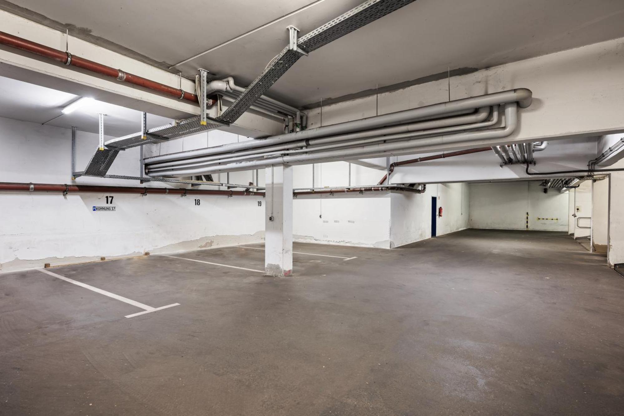 Апартаменты Edler Wohnraum Schwanenteich-Penthouse Mit Garage, Grill, Kaffeevollautomat, Klima, Lift & Terrasse Цвиккау Экстерьер фото